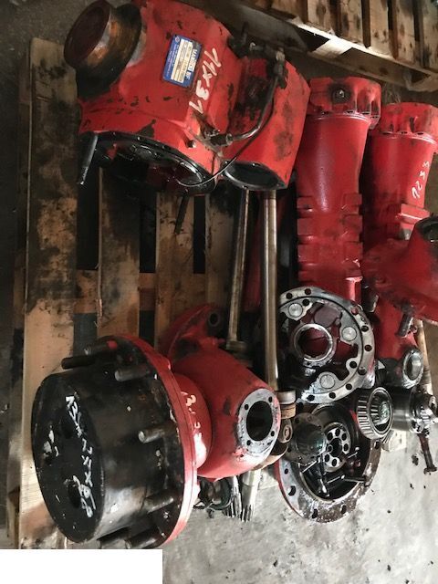 Manitou MLT845 - CZĘŚCI - Mosty - Ось и запчасти для Сельскохозяйственной техники: фото 2 Manitou MLT845 - CZĘŚCI - Mosty - Ось и запчасти для Сельскохозяйственной техники: фото 2