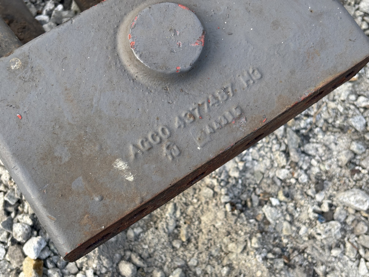 Massey Ferguson 5710 5711 5712 5713 Wahacz wspornik mostu AGCO 4377487 - Ось и запчасти для Сельскохозяйственной техники: фото 1 Massey Ferguson 5710 5711 5712 5713 Wahacz wspornik mostu AGCO 4377487 - Ось и запчасти для Сельскохозяйственной техники: фото 1