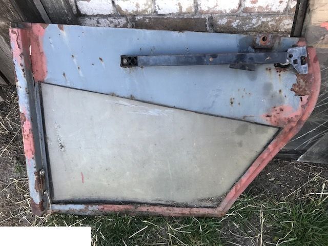 Matbro TS 270 - Drzwi - Дверь и запчасти для Погрузочно-разгрузочной техники: фото 1 Matbro TS 270 - Drzwi - Дверь и запчасти для Погрузочно-разгрузочной техники: фото 1