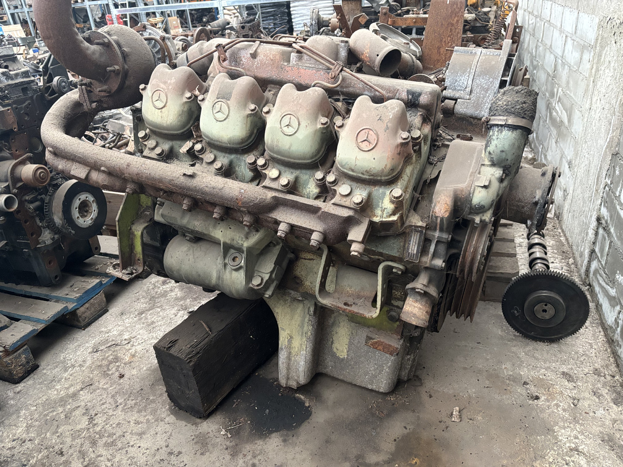 Mercedes OM422A OM 422A 422.901 Silnik Słupek Blok Koło Zamachowe Wał Korbowy Miska CZĘŚCI - Маховик для Сельскохозяйственной техники: фото 1 Mercedes OM422A OM 422A 422.901 Silnik Słupek Blok Koło Zamachowe Wał Korbowy Miska CZĘŚCI - Маховик для Сельскохозяйственной техники: фото 1