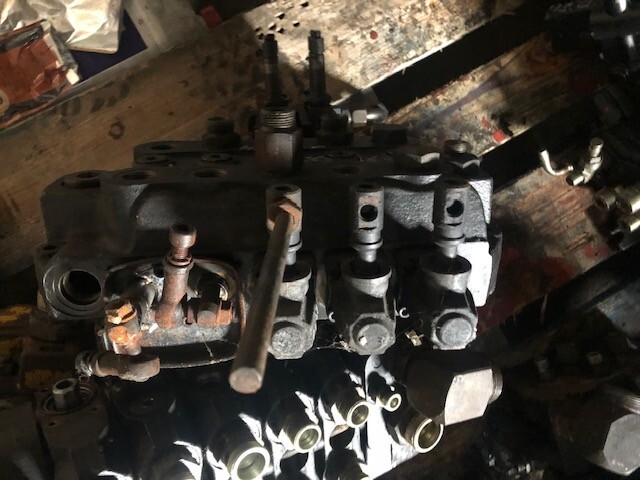 Merlo Rozdzielacz Hydrauliczny - Гидравлический клапан для Сельскохозяйственной техники: фото 2 Merlo Rozdzielacz Hydrauliczny - Гидравлический клапан для Сельскохозяйственной техники: фото 2