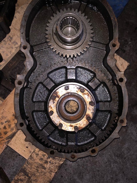 OBUDOWA MOSTU , TRYBY ZF AV 230 VOLVO L30 L35 ZETTELMEYER 602 - Трансмиссия для Строительной техники: фото 3 OBUDOWA MOSTU , TRYBY ZF AV 230 VOLVO L30 L35 ZETTELMEYER 602 - Трансмиссия для Строительной техники: фото 3