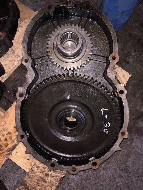 OBUDOWA MOSTU , TRYBY ZF AV 230 VOLVO L30 L35 ZETTELMEYER 602 - Трансмиссия для Строительной техники: фото 2 OBUDOWA MOSTU , TRYBY ZF AV 230 VOLVO L30 L35 ZETTELMEYER 602 - Трансмиссия для Строительной техники: фото 2