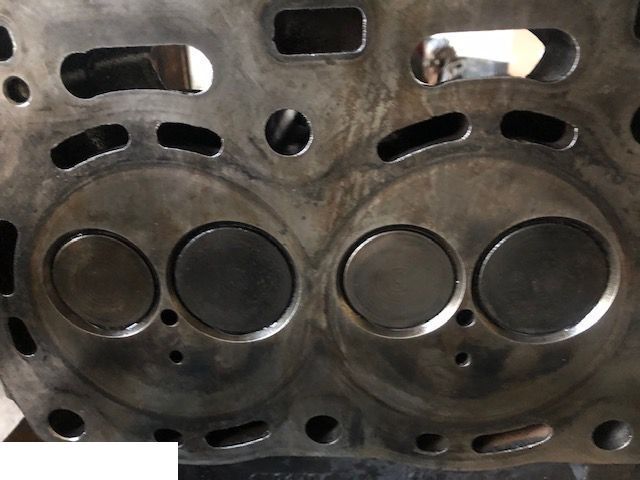 Perkins RS - 1104A-44T - Głowica Silnika - Головка блока для Сельскохозяйственной техники: фото 4 Perkins RS - 1104A-44T - Głowica Silnika - Головка блока для Сельскохозяйственной техники: фото 4