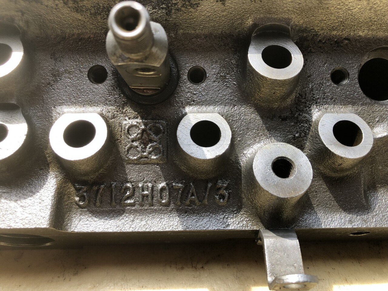 Perkins-głowica AB 3712H07A/3 - Головка блока для Сельскохозяйственной техники: фото 2 Perkins-głowica AB 3712H07A/3 - Головка блока для Сельскохозяйственной техники: фото 2