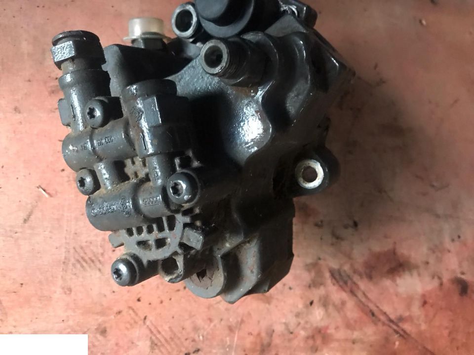 Pompa Wysokiego Ciśnienia BOSCH 5801382396 - Топливный насос для Сельскохозяйственной техники: фото 3 Pompa Wysokiego Ciśnienia BOSCH 5801382396 - Топливный насос для Сельскохозяйственной техники: фото 3