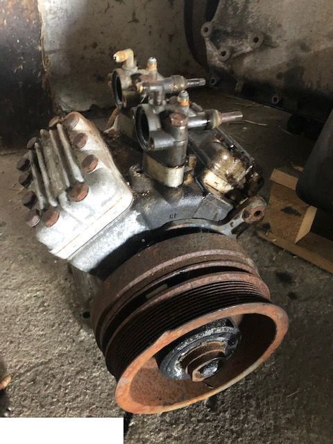 Spręźarka Kompresor Klimatyzacji Bock FK40 /470 K/470N - Компрессор кондиционера для Сельскохозяйственной техники: фото 1 Spręźarka Kompresor Klimatyzacji Bock FK40 /470 K/470N - Компрессор кондиционера для Сельскохозяйственной техники: фото 1