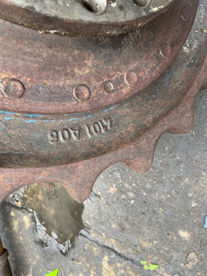 O&K RH5.5HD, O&K RH6.5HD, New Holland E215 - koło napędowe 2243921 - Запчасти для Гусеничных экскаваторов: фото 2 O&K RH5.5HD, O&K RH6.5HD, New Holland E215 - koło napędowe 2243921 - Запчасти для Гусеничных экскаваторов: фото 2