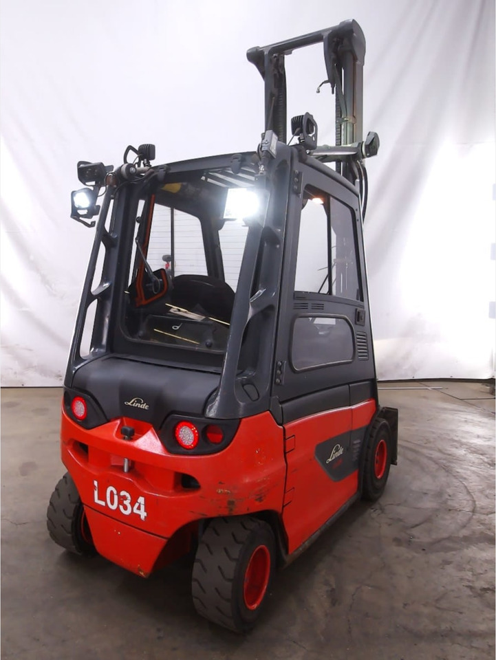 Linde E25-01 - Электропогрузчик: фото 3 Linde E25-01 - Электропогрузчик: фото 3