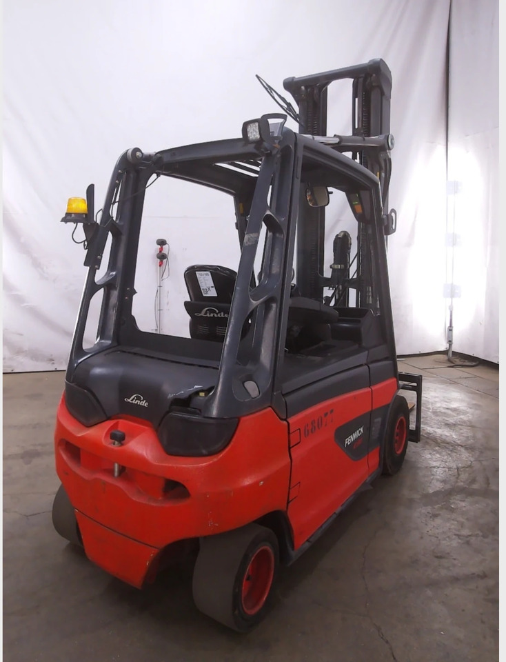Linde E30L-01 - Электропогрузчик: фото 2 Linde E30L-01 - Электропогрузчик: фото 2