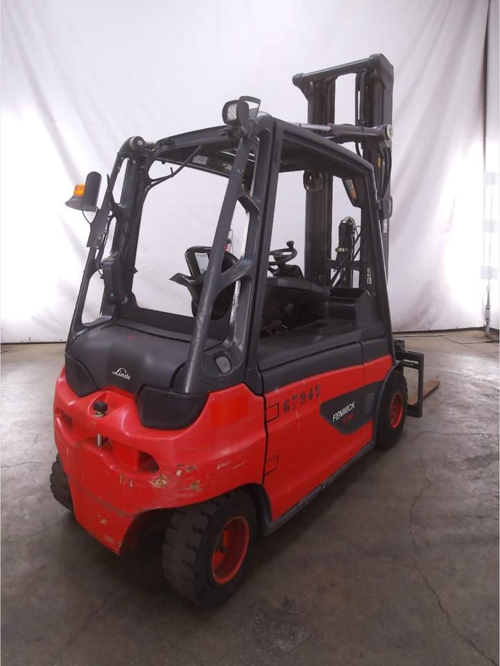 Linde E30L-01 - Электропогрузчик: фото 2 Linde E30L-01 - Электропогрузчик: фото 2