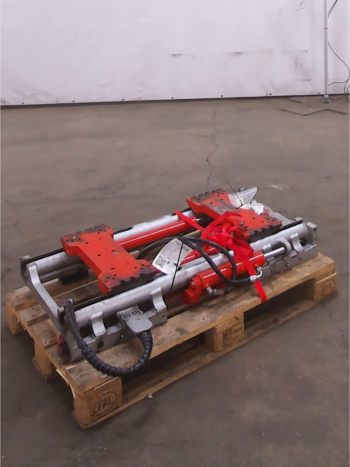 Durwen Fork positioner FEM 2 - Навесное оборудование для Погрузочно-разгрузочной техники: фото 1 Durwen Fork positioner FEM 2 - Навесное оборудование для Погрузочно-разгрузочной техники: фото 1