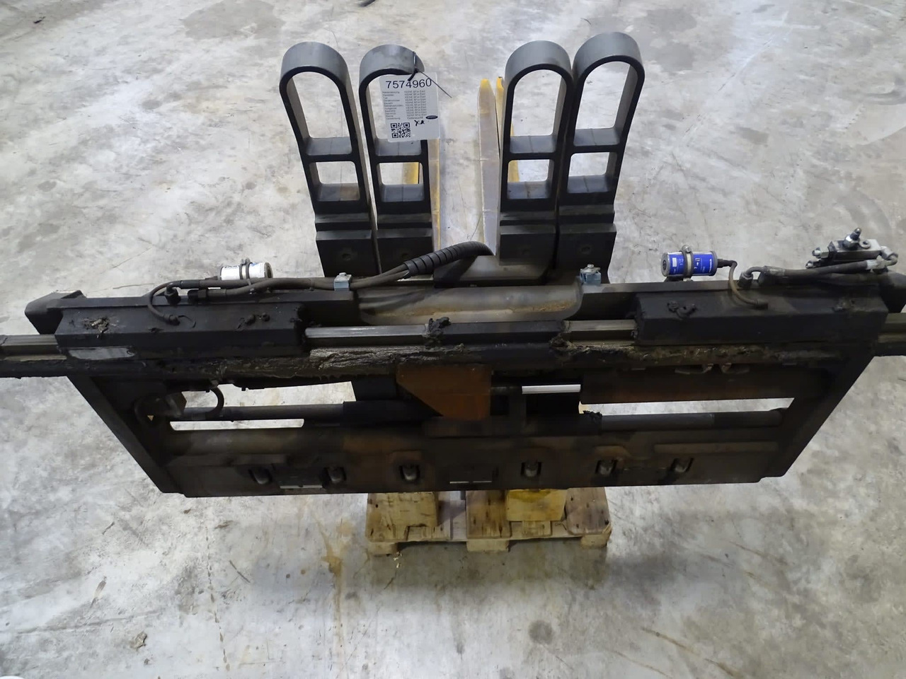 Durwen Rotary device FEM 4 DPK100CP - Навесное оборудование для Погрузочно-разгрузочной техники: фото 5 Durwen Rotary device FEM 4 DPK100CP - Навесное оборудование для Погрузочно-разгрузочной техники: фото 5