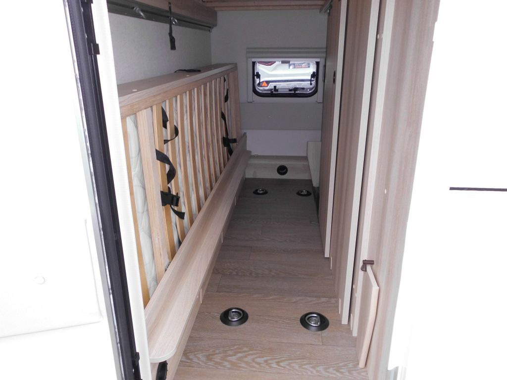 Hobby De Luxe 540 KMFe 2026 GARAGE AUTARK 1800kg. - Прицеп дача: фото 4 Hobby De Luxe 540 KMFe 2026 GARAGE AUTARK 1800kg. - Прицеп дача: фото 4