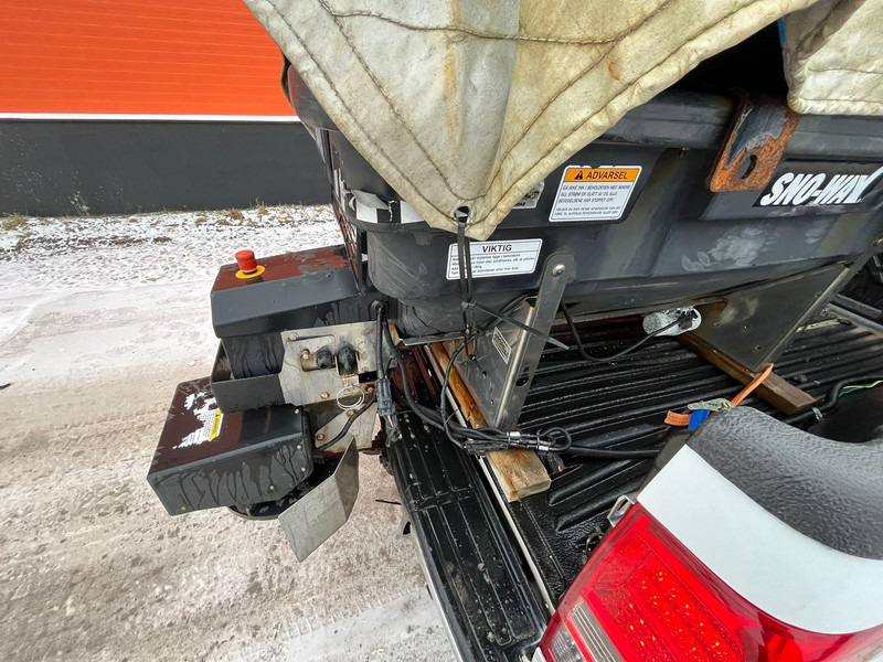 Пикап Isuzu D-max 4x4 SNOW PLOW & SPREADER: фото 15 Пикап Isuzu D-max 4x4 SNOW PLOW & SPREADER: фото 15