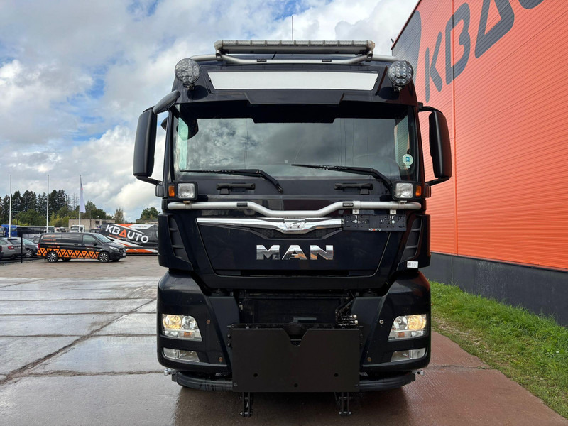 MAN TGX 35.560 8x4*4 LOW MILEAGE ! / INTARDER / JOAB 24 ton / L=5600 mm / SNOW PLOW EQUIPMENT - Крюковой мультилифт: фото 2 MAN TGX 35.560 8x4*4 LOW MILEAGE ! / INTARDER / JOAB 24 ton / L=5600 mm / SNOW PLOW EQUIPMENT - Крюковой мультилифт: фото 2