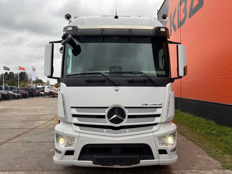 Mercedes-Benz Actros 1832 4x2 BOX L=7782 mm - Грузовик с закрытым кузовом: фото 2 Mercedes-Benz Actros 1832 4x2 BOX L=7782 mm - Грузовик с закрытым кузовом: фото 2