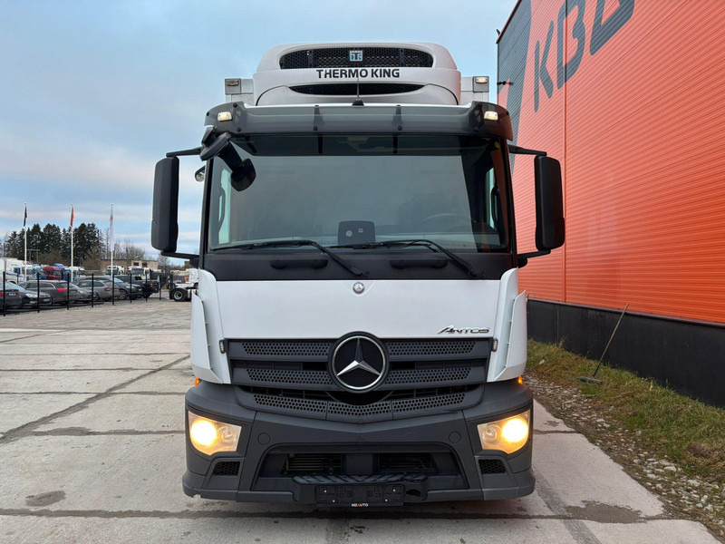 Mercedes-Benz Antos 1830 4x2 THERMOKING T-1200R / BOX L=8501 mm - Рефрижератор: фото 3 Mercedes-Benz Antos 1830 4x2 THERMOKING T-1200R / BOX L=8501 mm - Рефрижератор: фото 3