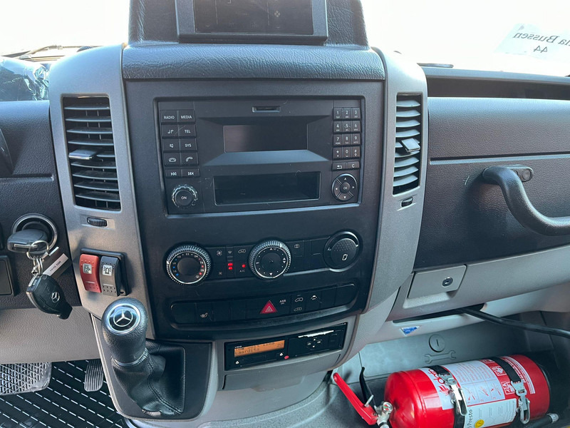 Микроавтобус, Пассажирский фургон Mercedes-Benz Sprinter 516 CDI 19 SEATS / AC: фото 12 Микроавтобус, Пассажирский фургон Mercedes-Benz Sprinter 516 CDI 19 SEATS / AC: фото 12