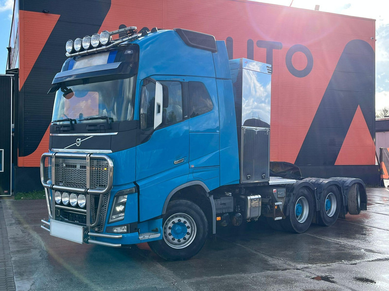 Volvo FH 16 750 8x4 GCW 130 ton / GLOBE XL / HYDRAULICS / BIG AXLES - Тягач: фото 1 Volvo FH 16 750 8x4 GCW 130 ton / GLOBE XL / HYDRAULICS / BIG AXLES - Тягач: фото 1