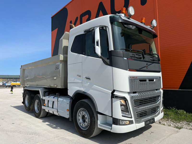 Volvo FH 16 750 6x4 RETARDER / TANDEM AXLE LIFT / BIG AXLES / BOX L=4701 mm - Самосвал: фото 4 Volvo FH 16 750 6x4 RETARDER / TANDEM AXLE LIFT / BIG AXLES / BOX L=4701 mm - Самосвал: фото 4