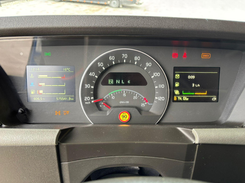 Volvo FH 500 8x4*4 FOR SALE AS CHASSIS / GCW 70 ton / PTO / CHASSIS L=6420 mm в лизинг Volvo FH 500 8x4*4 FOR SALE AS CHASSIS / GCW 70 ton / PTO / CHASSIS L=6420 mm: фото 15