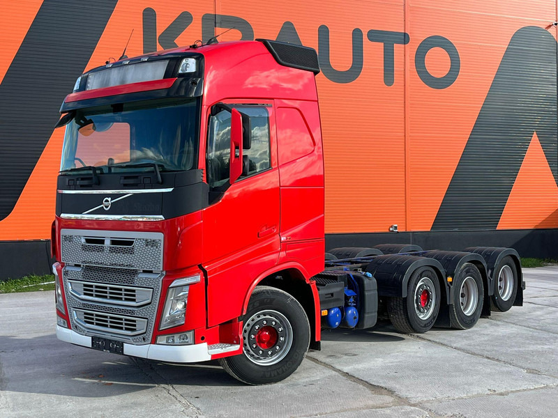 Volvo FH 540 8x2/4 RETARDER / CHASSIS L=5606 mm - Грузовик-шасси: фото 1 Volvo FH 540 8x2/4 RETARDER / CHASSIS L=5606 mm - Грузовик-шасси: фото 1
