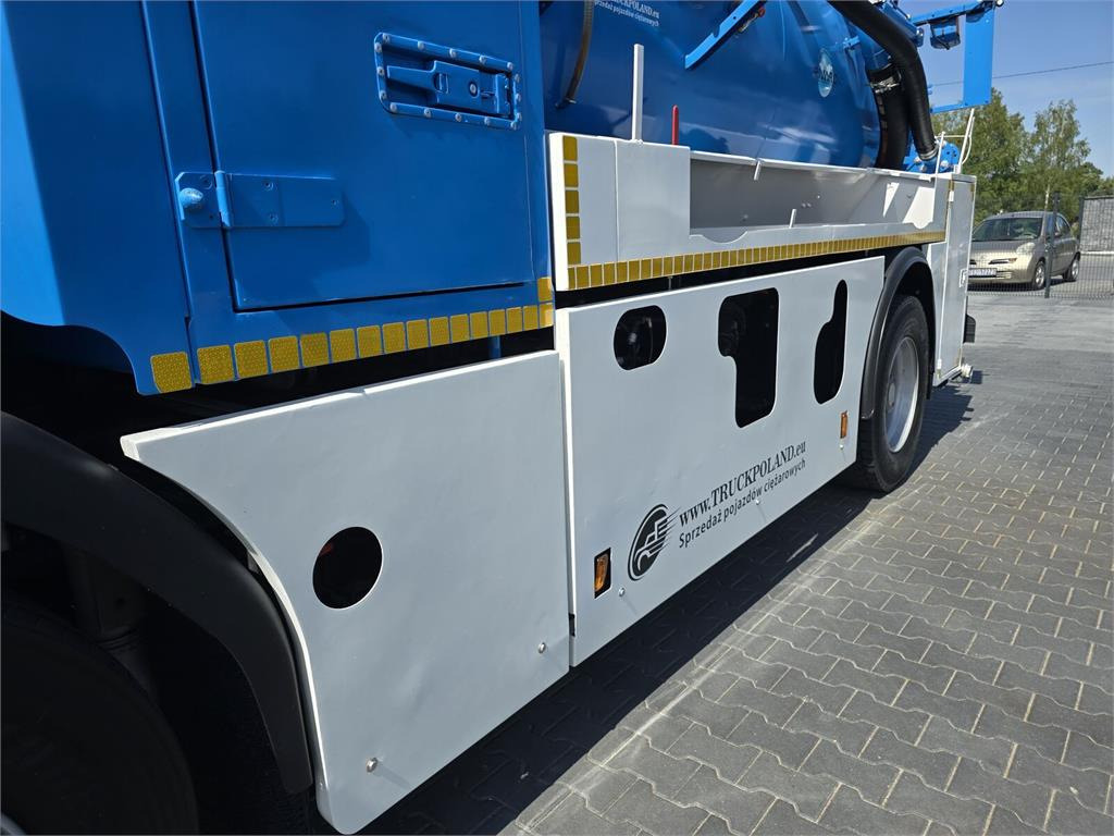 Коммунальная/ Специальная техника Renault 4x2 WUKO RIVARD for collecting liquid waste: фото 10