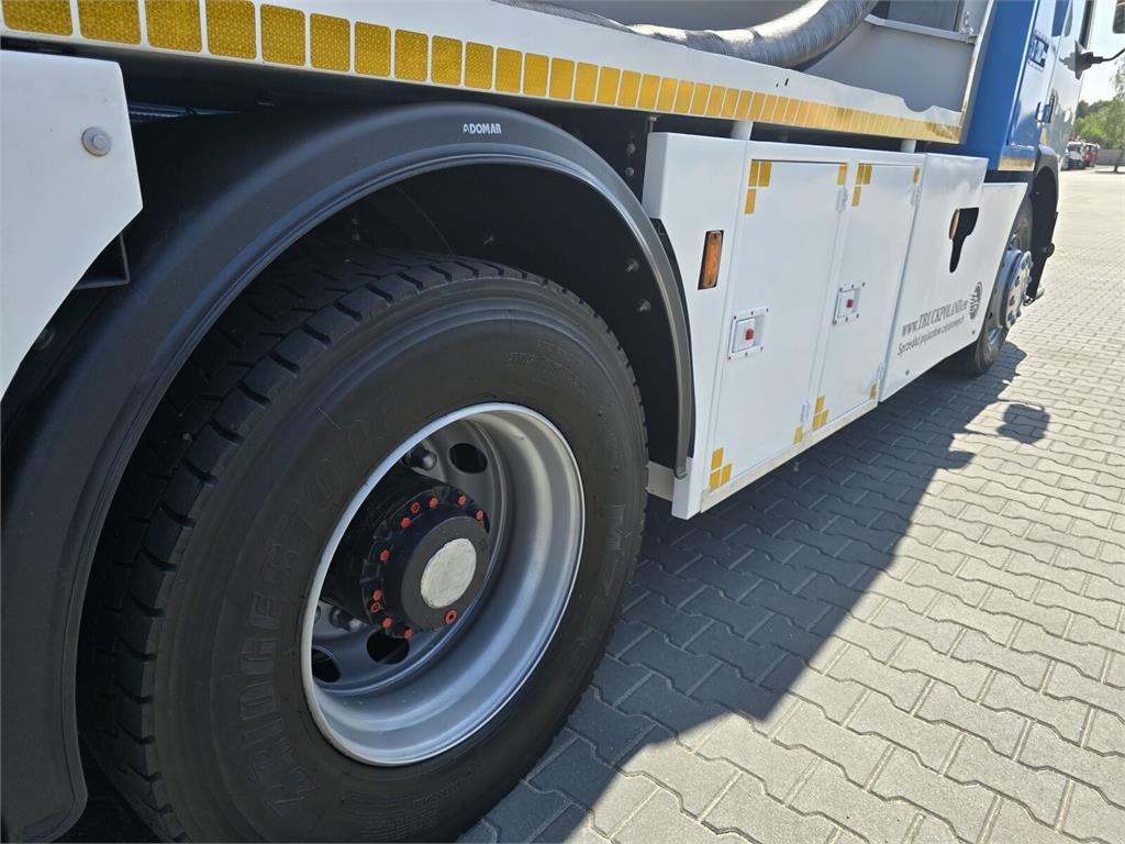 Коммунальная/ Специальная техника Renault 4x2 WUKO RIVARD for collecting liquid waste: фото 21