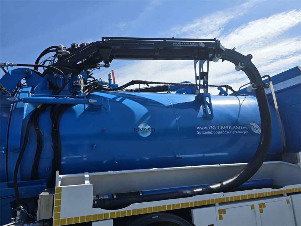 Коммунальная/ Специальная техника Renault 4x2 WUKO RIVARD for collecting liquid waste: фото 20