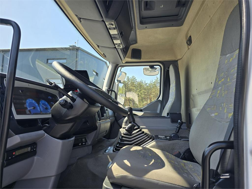 Коммунальная/ Специальная техника Renault 4x2 WUKO RIVARD for collecting liquid waste: фото 33