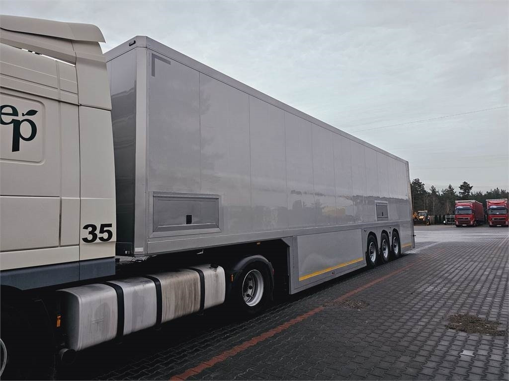 Langendorf DOUBLE LOADING FOR MOTOR COSMETICS Flexliner Inloa - Полуприцеп-рефрижератор: фото 2 Langendorf DOUBLE LOADING FOR MOTOR COSMETICS Flexliner Inloa - Полуприцеп-рефрижератор: фото 2