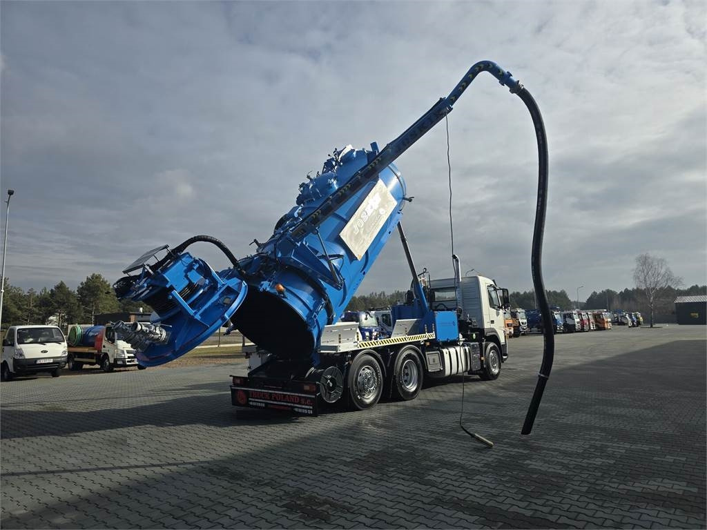 Volvo JOSKIN WUKO FOR CLEANING CHANNELS COMBI - Ассенизатор: фото 1 Volvo JOSKIN WUKO FOR CLEANING CHANNELS COMBI - Ассенизатор: фото 1