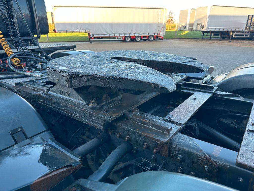 MAN TGX 41.540 8x4 MAN TGX 41.540 8x4 - Тягач: фото 5 MAN TGX 41.540 8x4 MAN TGX 41.540 8x4 - Тягач: фото 5