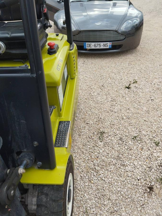 Электропогрузчик Clark GTX16: фото 8 Электропогрузчик Clark GTX16: фото 8