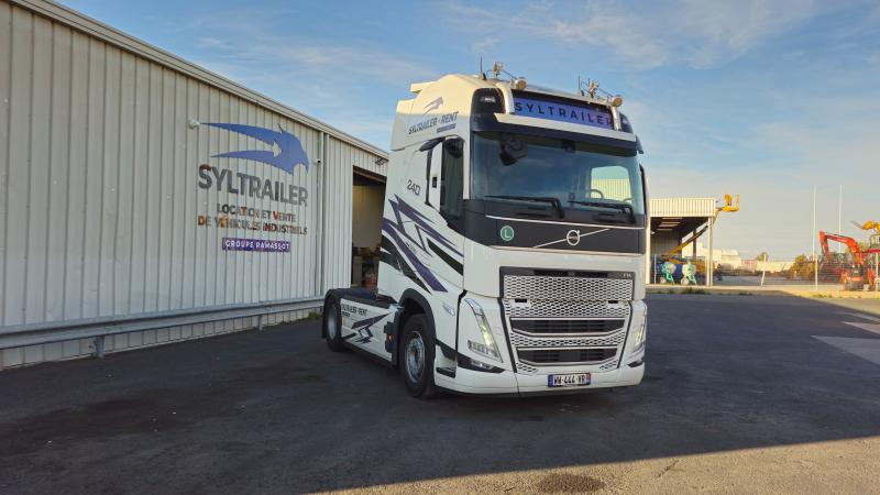 Volvo FH 500 Globetrotter XXL (Location / Rent) - Тягач: фото 2 Volvo FH 500 Globetrotter XXL (Location / Rent) - Тягач: фото 2