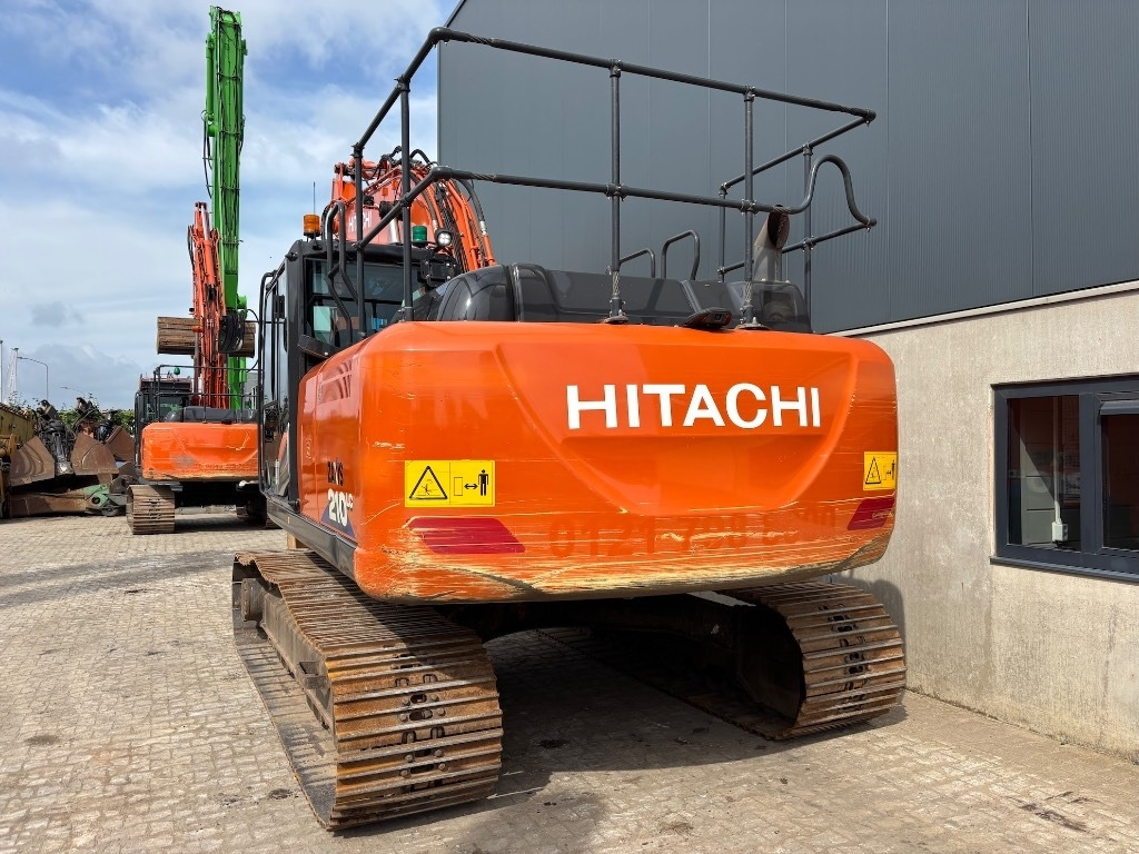 Hitachi ZX 210 LC-6 - ZX210 - Гусеничный экскаватор: фото 4 Hitachi ZX 210 LC-6 - ZX210 - Гусеничный экскаватор: фото 4