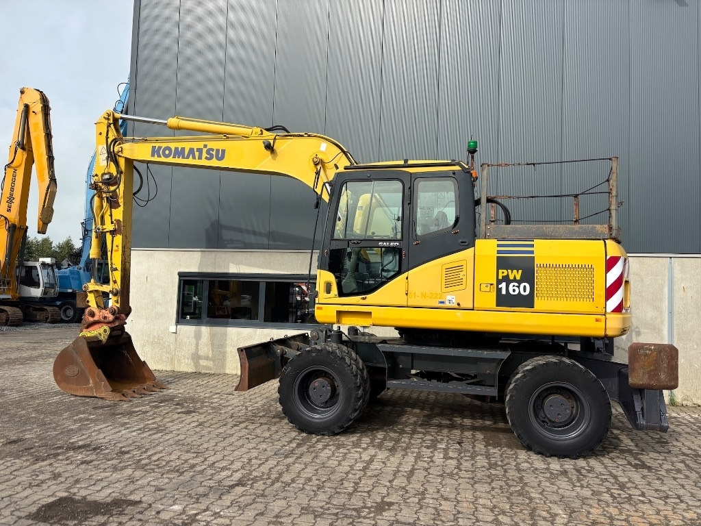 Komatsu PW 160-7 - PW160 - PW 160 - PW 180 - PW 140 - Колёсный экскаватор: фото 3 Komatsu PW 160-7 - PW160 - PW 160 - PW 180 - PW 140 - Колёсный экскаватор: фото 3