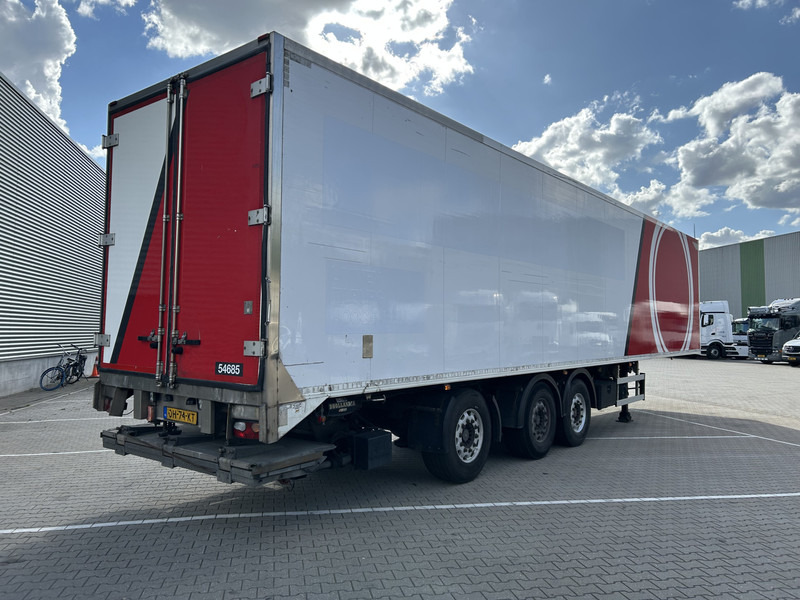 H.T.F. HZO 39 / Carrier Frigo -> Problem / Loadlift 2500 kg / NL Trailer - Полуприцеп-рефрижератор: фото 2 H.T.F. HZO 39 / Carrier Frigo -> Problem / Loadlift 2500 kg / NL Trailer - Полуприцеп-рефрижератор: фото 2