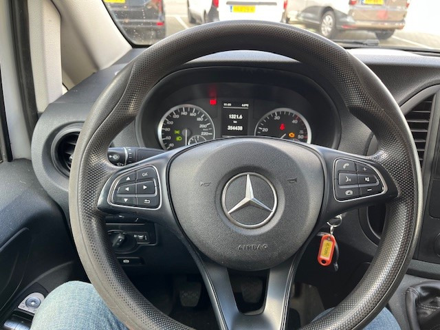 Mercedes-Benz Vito 109 CDI Lang / Airco / Cruise / Trekhaak / APK 01-26 - Легковой фургон: фото 5 Mercedes-Benz Vito 109 CDI Lang / Airco / Cruise / Trekhaak / APK 01-26 - Легковой фургон: фото 5