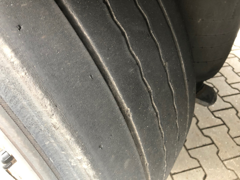 Полуприцеп-фургон Schmitz Cargobull SCB S3B / Box Trailer / Loadlift 2000 kg / APK TUV 12-26: фото 8