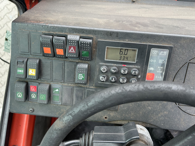 Terberg YT 180 / BDF Umsetzer / Wechselhubwagen / Terminal Truck - Грузовик-контейнеровоз/ Сменный кузов: фото 5 Terberg YT 180 / BDF Umsetzer / Wechselhubwagen / Terminal Truck - Грузовик-контейнеровоз/ Сменный кузов: фото 5