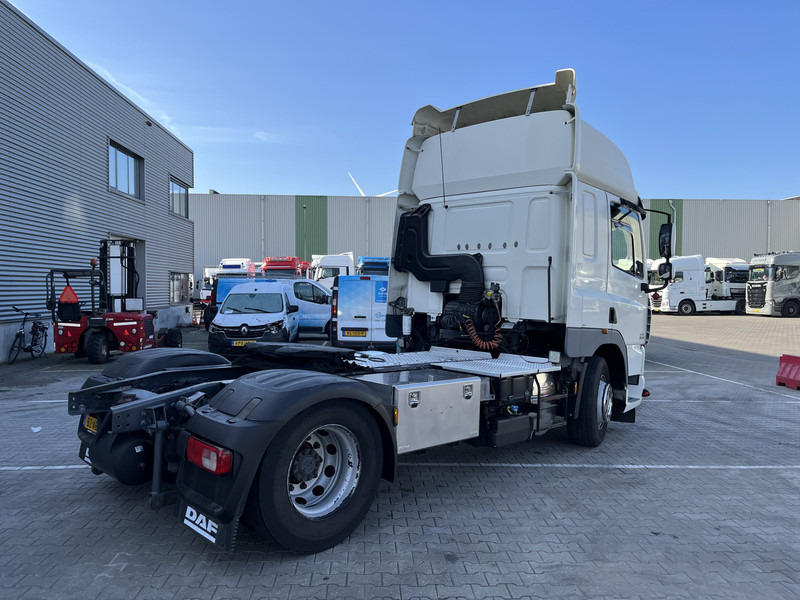 DAF CF 85 360 Euro 5 Space Cab / 826 dkm / NL Truck - Тягач: фото 2 DAF CF 85 360 Euro 5 Space Cab / 826 dkm / NL Truck - Тягач: фото 2