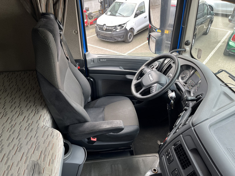 DAF XF 440 FT SC / Mega - Low Deck / 2 Tanks / Stand Klima / New Tacho V2 - Тягач: фото 3 DAF XF 440 FT SC / Mega - Low Deck / 2 Tanks / Stand Klima / New Tacho V2 - Тягач: фото 3