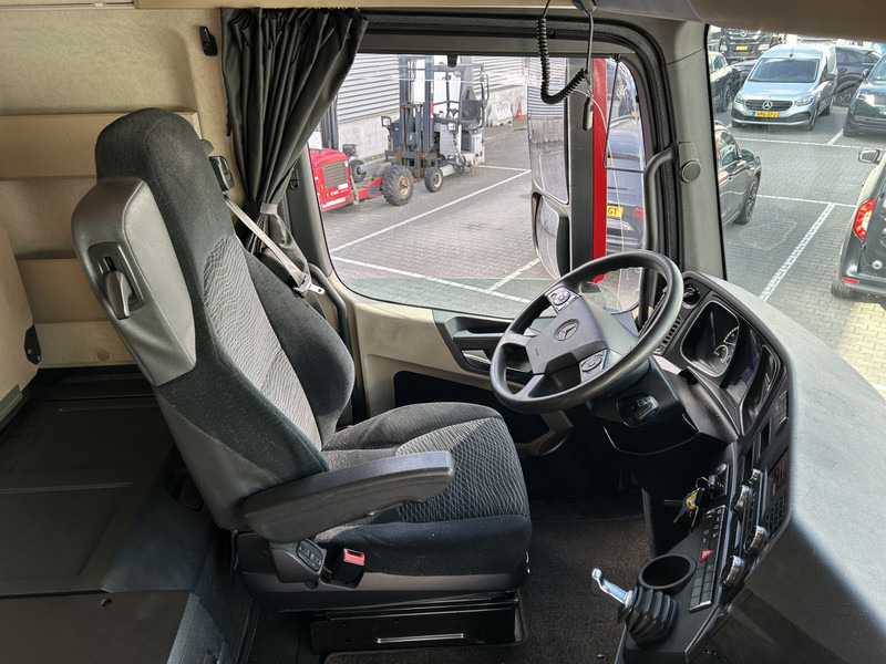 Mercedes-Benz Actros 1845 Bigspace / 924 dkm / Stand Airco / APK TUV 07-25 - Тягач: фото 3 Mercedes-Benz Actros 1845 Bigspace / 924 dkm / Stand Airco / APK TUV 07-25 - Тягач: фото 3