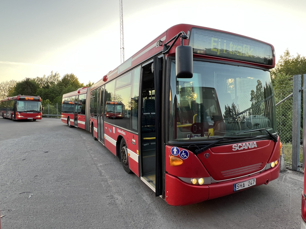 SCANIA Omnilink ledbuss EEV - Сочленённый автобус: фото 2 SCANIA Omnilink ledbuss EEV - Сочленённый автобус: фото 2