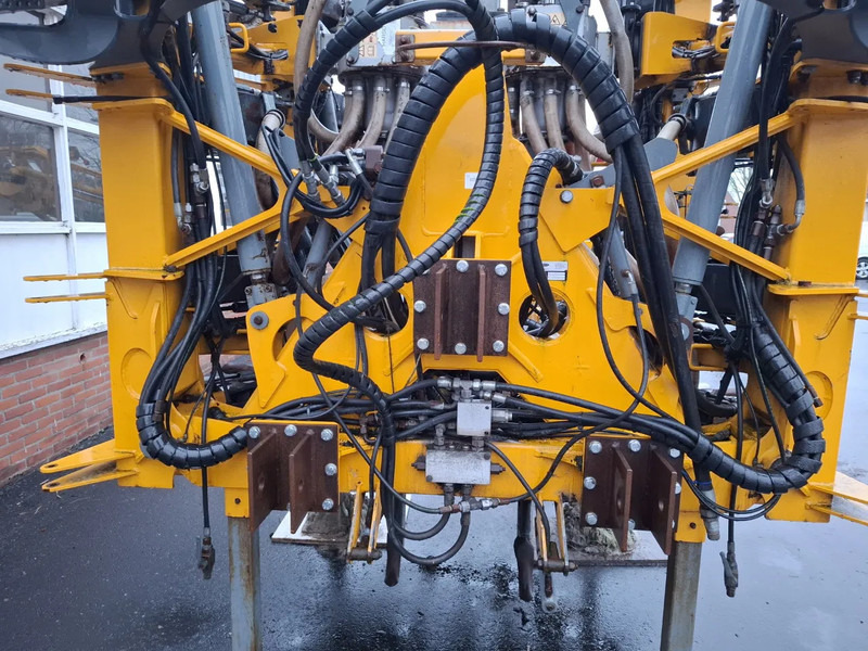 Bouwlandbemester HT8250 - Навозоразбрасыватель: фото 3 Bouwlandbemester HT8250 - Навозоразбрасыватель: фото 3