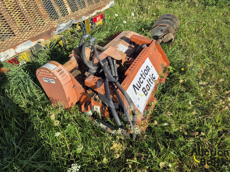 Bobcat FC 155 - Измельчитель древесины: фото 2 Bobcat FC 155 - Измельчитель древесины: фото 2