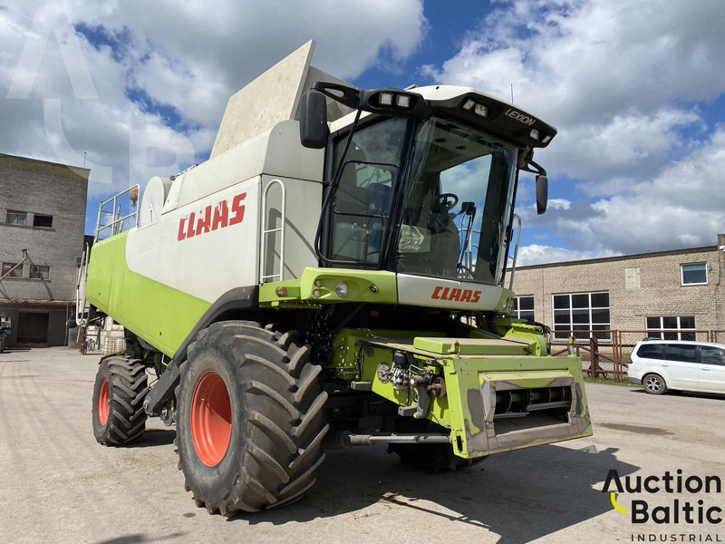 Claas Lexion 570 - Зерноуборочный комбайн: фото 1 Claas Lexion 570 - Зерноуборочный комбайн: фото 1