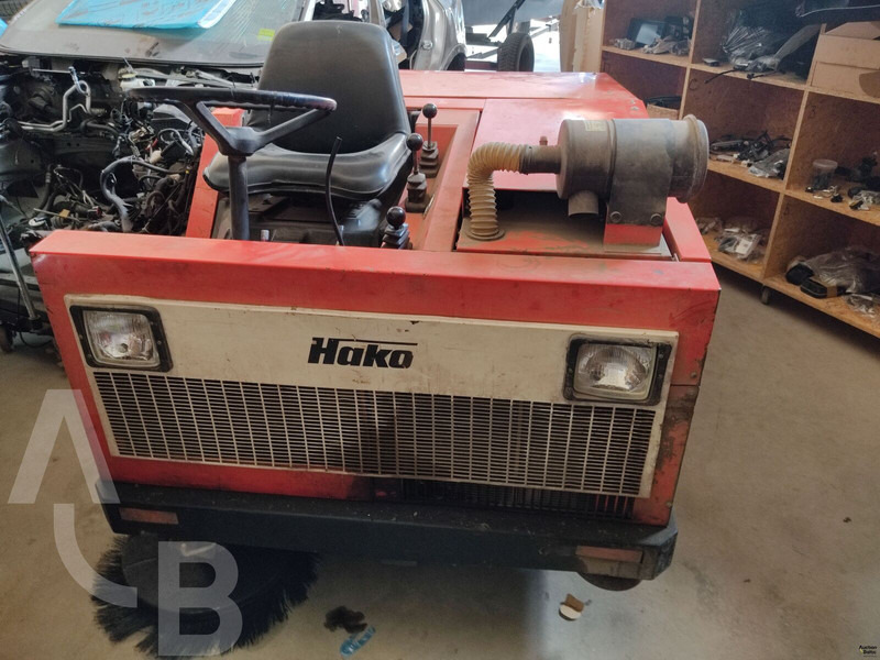 Hako Jonas 1500 - Подметально-уборочная машина: фото 2 Hako Jonas 1500 - Подметально-уборочная машина: фото 2